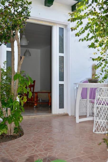 Playa Chica Apt With Terrace 100 M From The Sea 푸에르토 델 카르멘 외부 사진