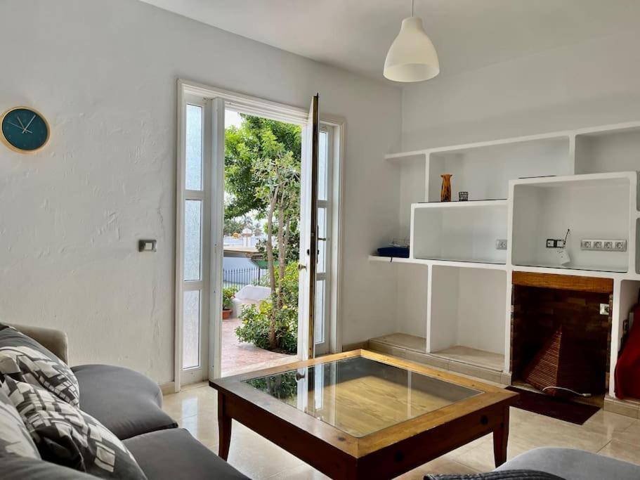 Playa Chica Apt With Terrace 100 M From The Sea 푸에르토 델 카르멘 외부 사진